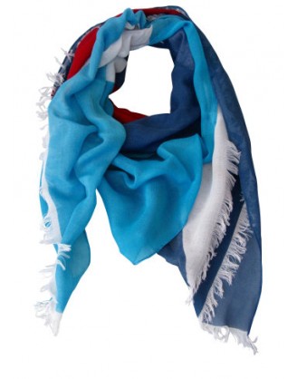Grafisk tørklæde i blåt, hvidt og rødt